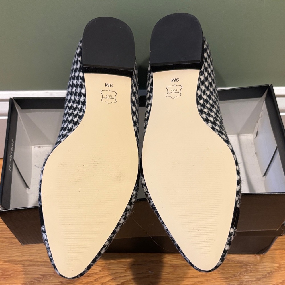 Talbots Houndstooth Patterned Flats - Picture 2 of 3